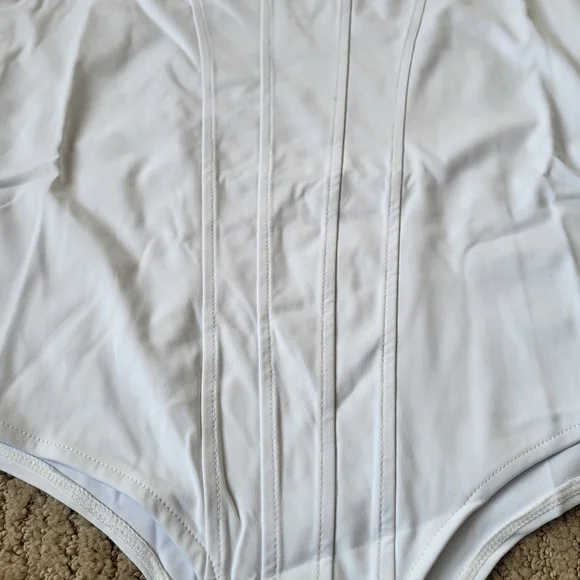 Women’s Long Sleeve White Square Neck Bodysuit – Size XL – NWT – PinkmStyle - Picture 10 of 11